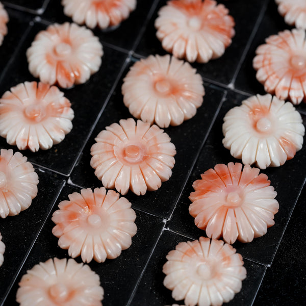 Flower / Round Tyre-cut Hand-carved Japanese Coralpair White-peach Best Grade 2 Pc.