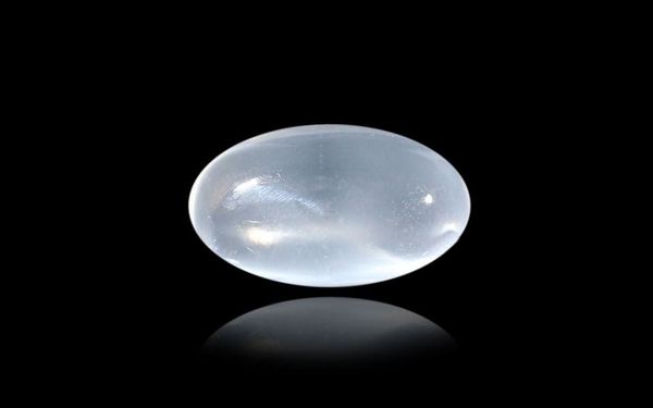 Moonstone - 5.90  Carats (Approx.)