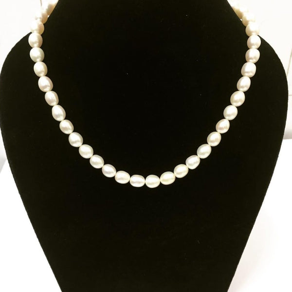 Natural Freshwater Pearls 4.50 - 5 Mm Smooth Oval Gemstone Beads Strand
